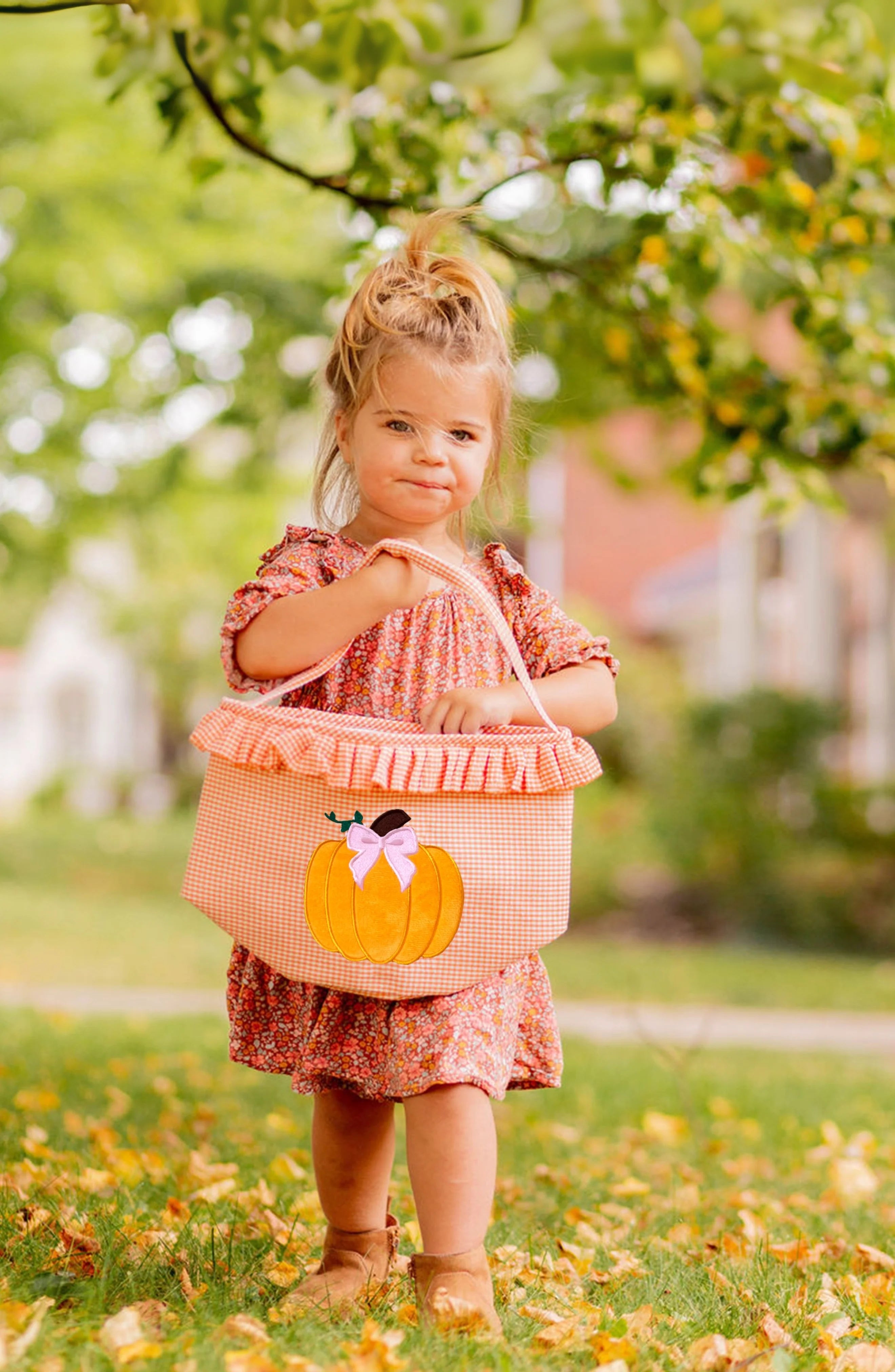 Ruffled Bow Pumpkin Tote (customizable)