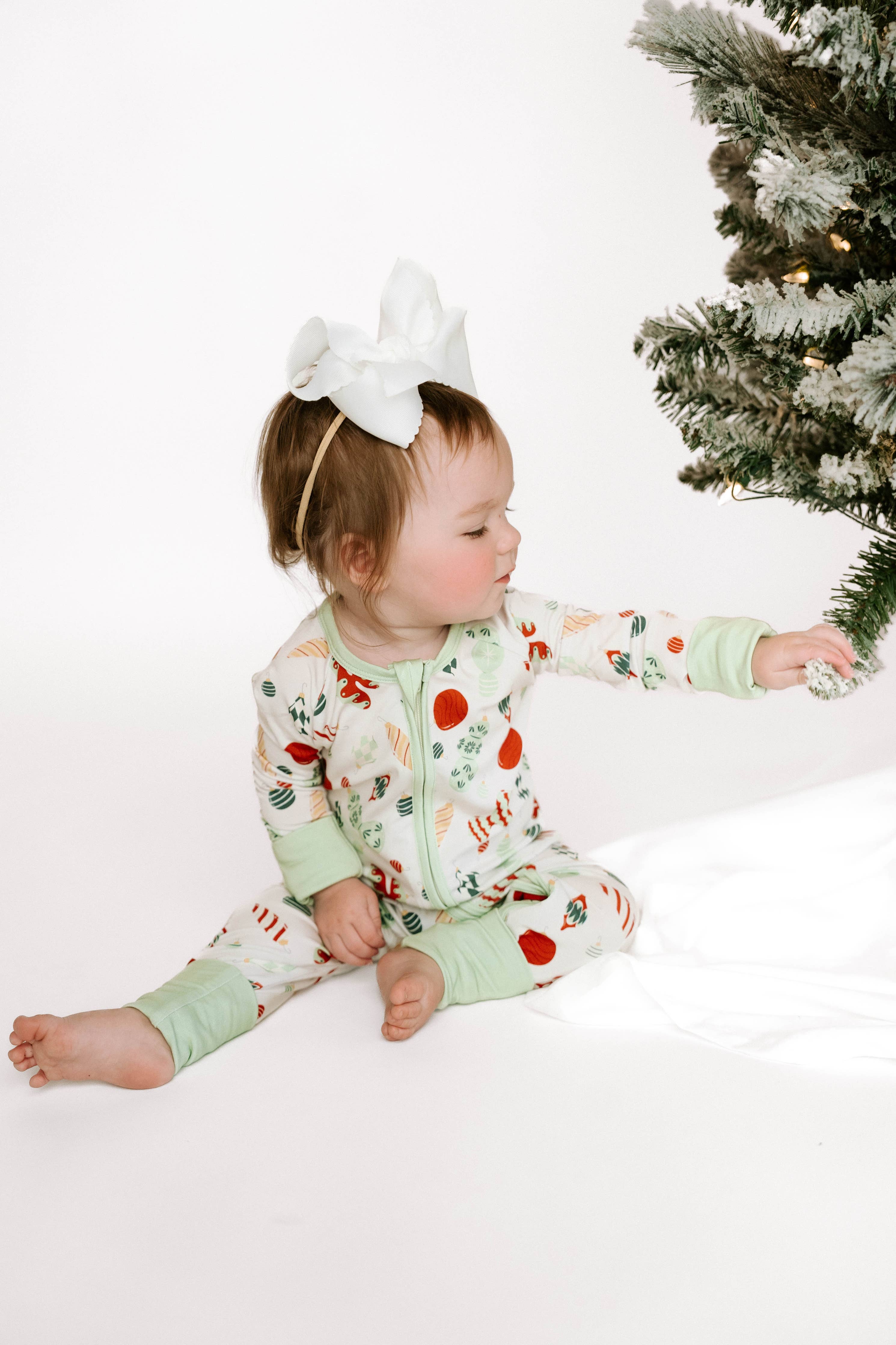 Christmas Baubles Zip Jam