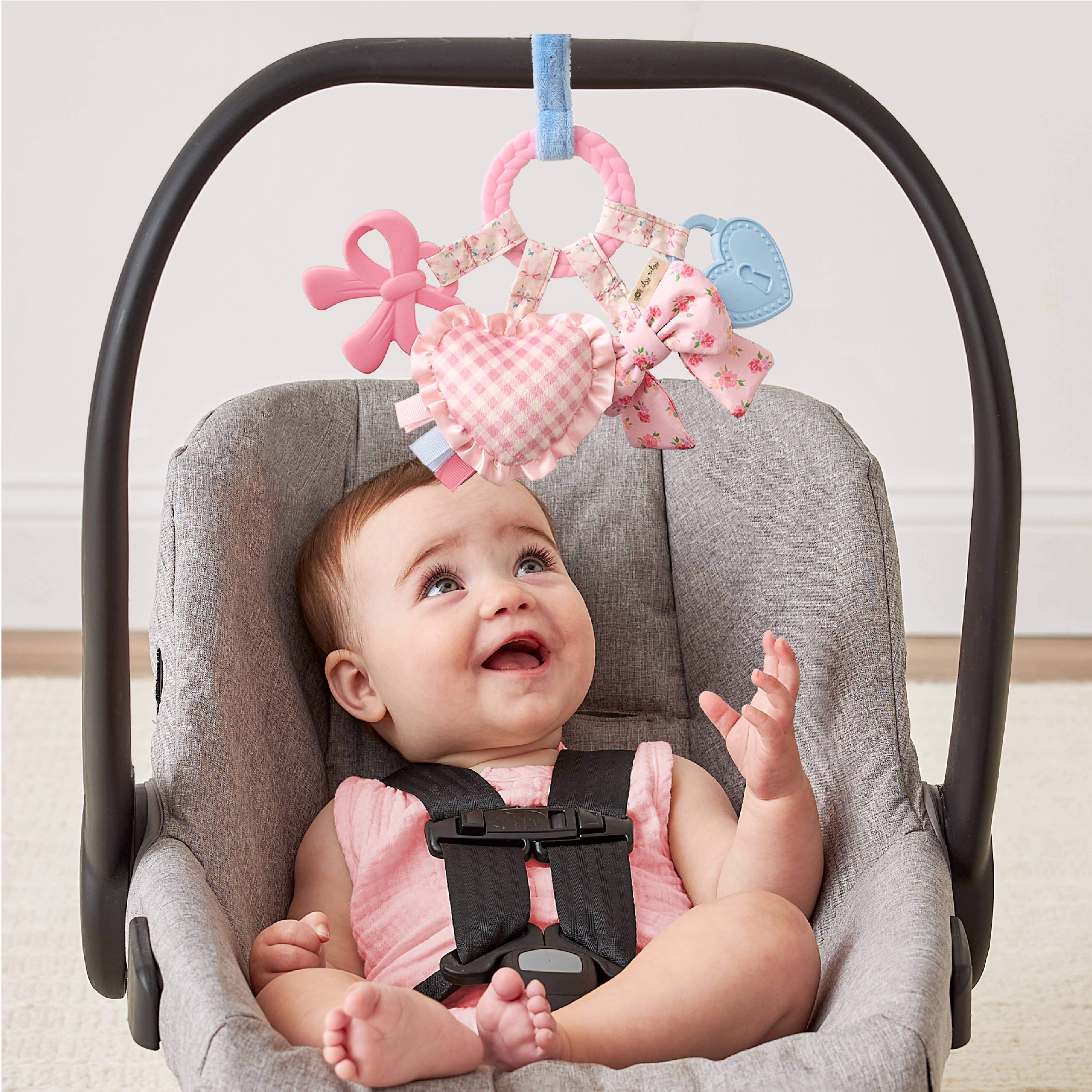 Bow Bitzy Busy Ring™