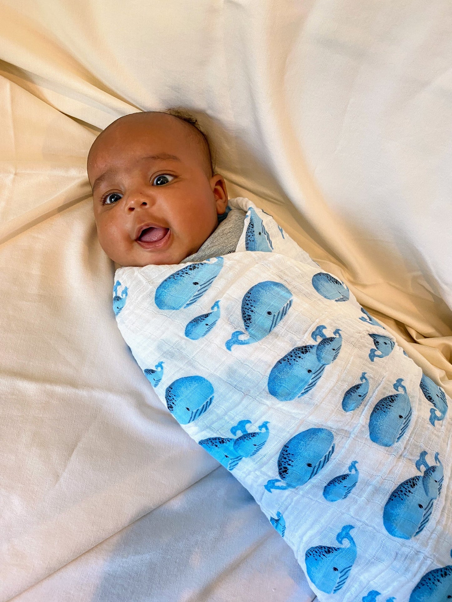 LollyBanks-Whales Muslin Swaddle